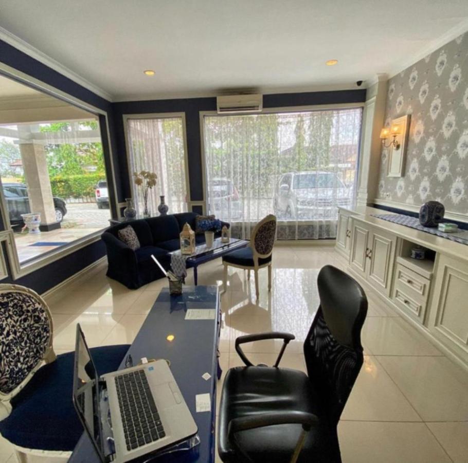 Roemah Moesi Medan Exterior foto