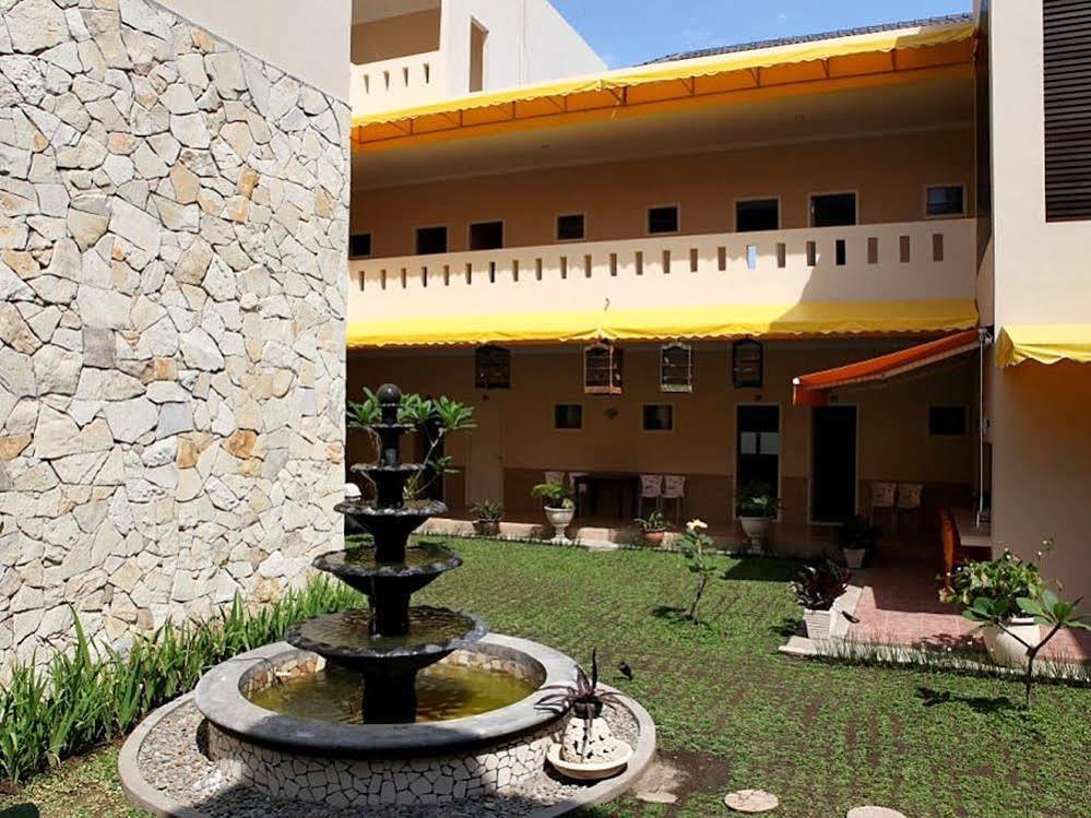 Roemah Moesi Medan Exterior foto